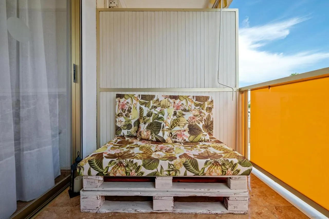 Mariwell'S Apartment La Pineda Spain